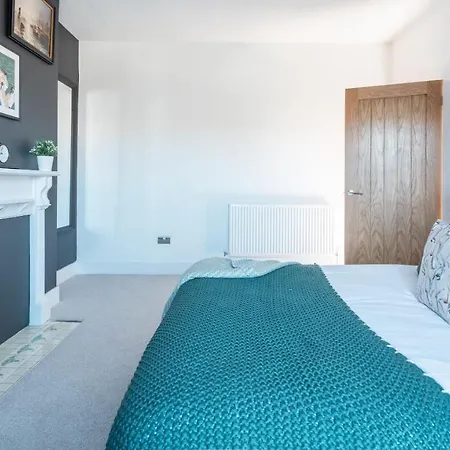 Ty Hapus Newport - Luxury 4 Bedroom Home Экстерьер фото
